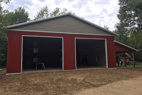 Post Frame Building with Lean to