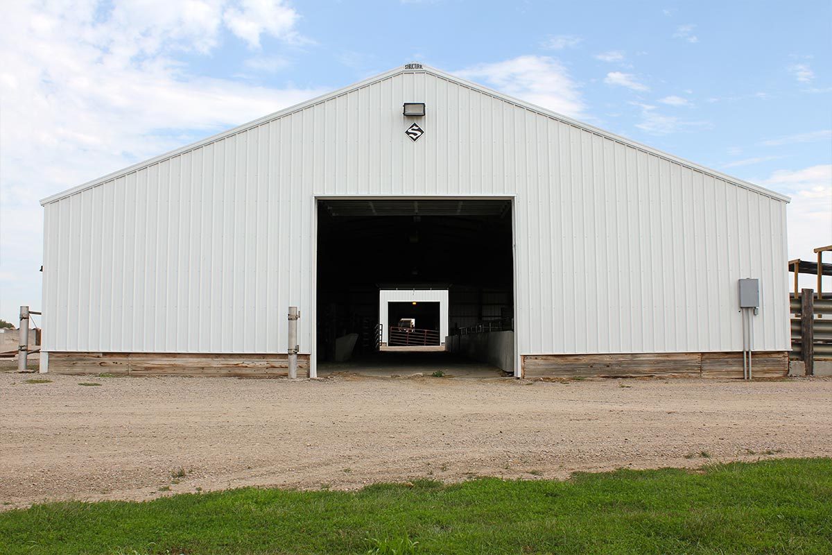 Olivia MN Revier Agricultural Storage Post Frame 02