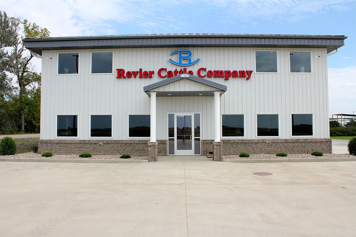 Olivia MN Revier Commercial Office Post Frame 001