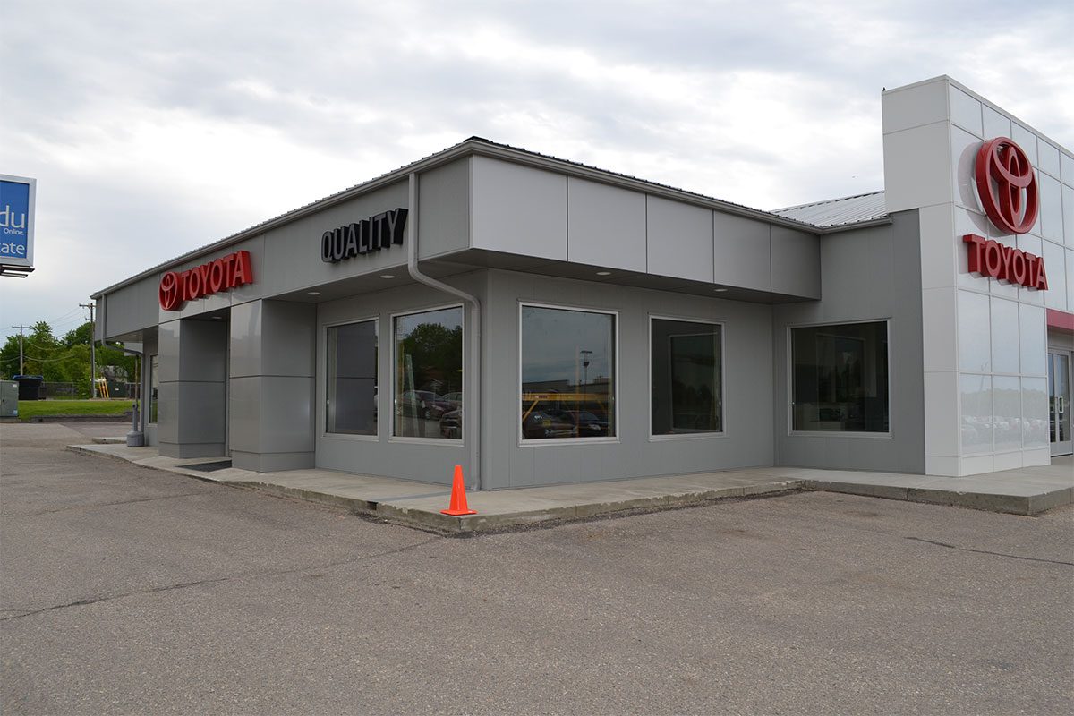 Saint Francis MN Toyota Commercial Retail Masonry 004